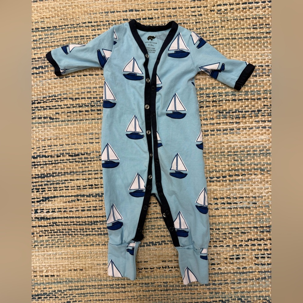 NWOT Monica + Andy On the go one piece Color Sail Size 0-3 months